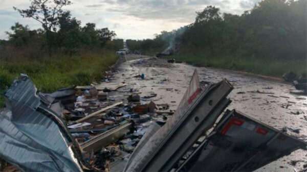 По меньшей мере 13 человек погибли в массовом ДТП в Бразилии