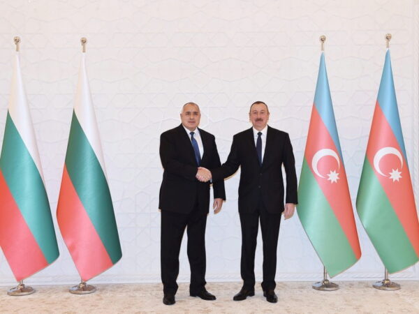 Премьер-министры Азербайджана и Болгарии приняли участие в открытии авиарейса Баку-София