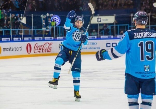 «Сибирь» на выезде в овертайме обыграла «Адмирал» в матче стабильного чемпионата КХЛ