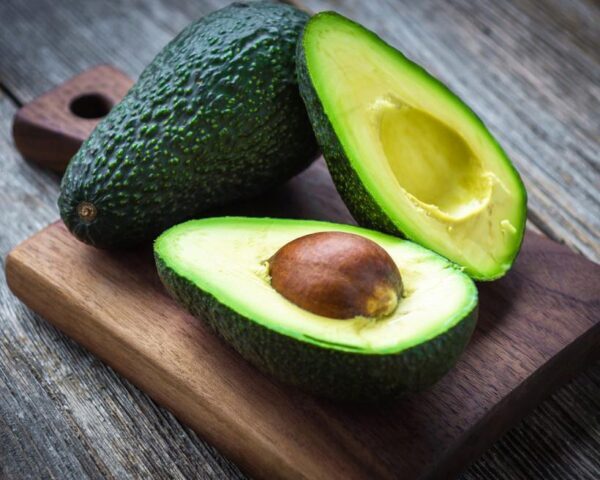Ученые: Авокадо и другая здоровая пища могут мешать сбросить лишний вес