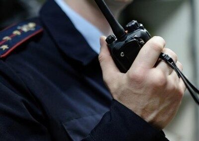 В Анапе пьяный подросток из Молдавии сломал полицейскому кисть