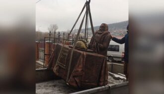 В Челябинской области установили памятник пельменю