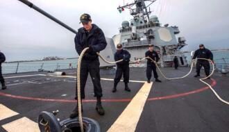 В Черное море вошел эсминец США «Carney»