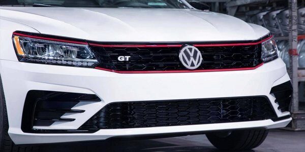 В Детройте дебютирует "заряженный" седан Volkswagen Passat GT