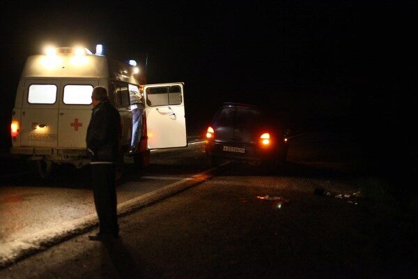 В Ленобласти молодой автомобилист сбил 2-летнюю девочку