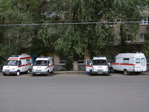 В Саратове «ГАЗель» сбила пешехода напротив станции скорой помощи