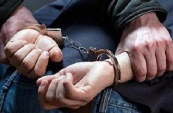 В Томской области двое лже-полицейских зарезали собутыльника и пенсионерку