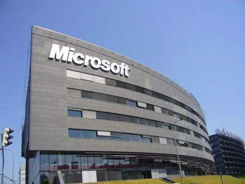 В Минкомсвязи прогнозируют убытки Microsoft из-за ограничения продаж в РФ