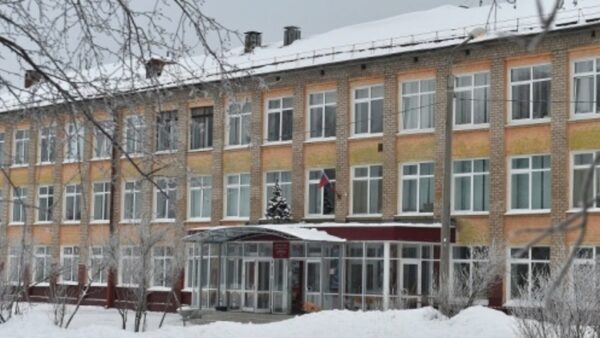 Закрытая из-за поножовщины пермская школа возобновила работу