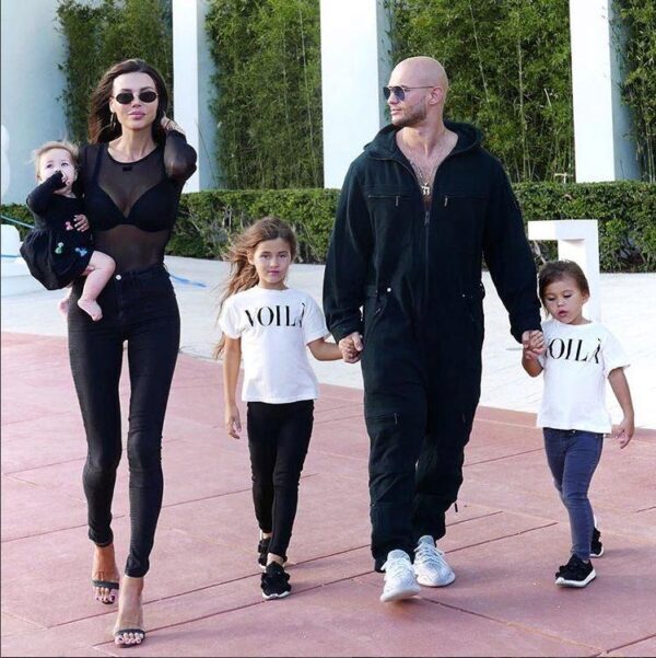Жену рэпера Джигана с семьей в Майами спутали с Анджелиной Джоли