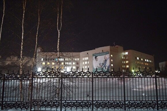 Житель Нефтеюганска насмерть замерз у больницы