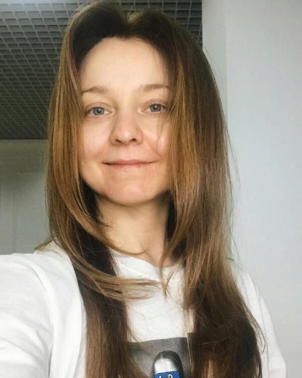 Звезда сериала “Саша+Таня” Валентина Рубцова поделилась фото без макияжа