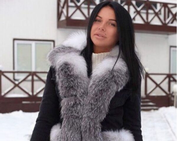 Александра Шева не покинула "Дом-2" с Араем Чобаняном, так как ей некуда идти