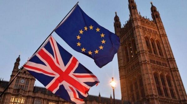 Британское правительство опубликует скандальный экономический доклад по Brexit
