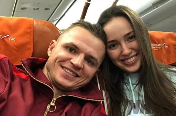 Хейтеры заявили, что Дмитрий Тарасов не хочет тратиться на новую жену