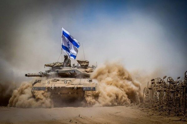 Израильские военные обстреляли наблюдательный пост в секторе Газа из танка