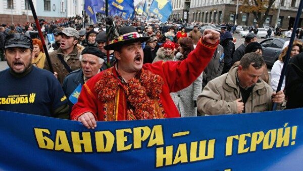 На Украине туриста из Польши заставили поднять флаг УПА
