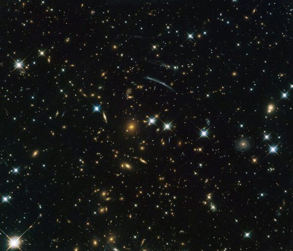 Открытие советских физиков позволило "Хабблу" отыскать скрытые галактики