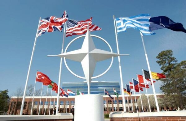В НАТО заявили, что Россия рискует развязать новую ядерную гонку