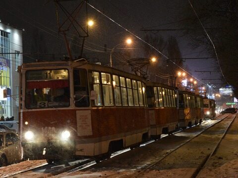 В Саратове одновременно встали трамваи пяти маршрутов