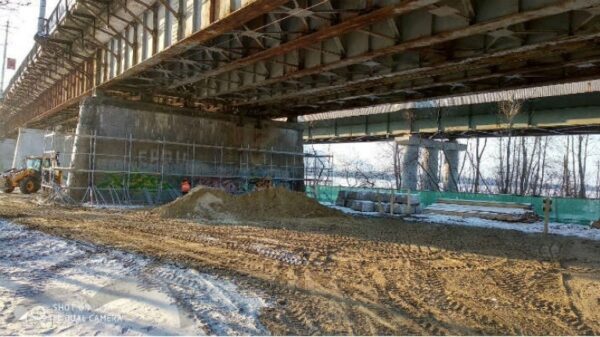 В Липецке начался ремонт Петровского моста (фотогалерея)