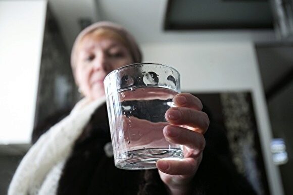 Жителям Шумихи рекомендуют покупать воду в бутылках