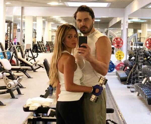 Александр Ревва ходит в спортзал со своей избранницей Анжеликой