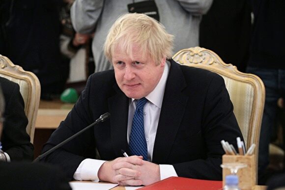 Глава МИД Великобритании во время встречи не пожал руку российскому послу