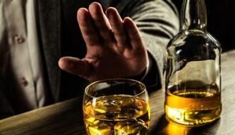 Медики сообщили, на сколько лет злоупотребление алкоголем сокращает жизнь