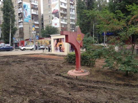 На бульваре Рахова вырубили 72 дерева и обрезали еще 278