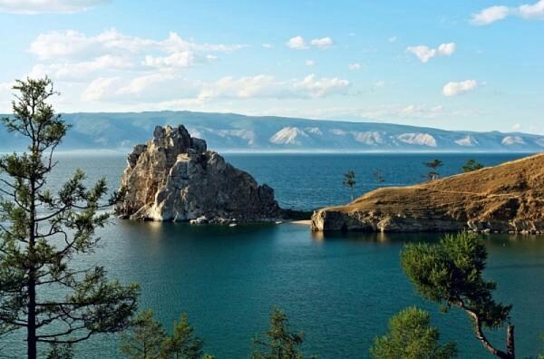 Озеро Байкал захватывают опасные водоросли - спирогира