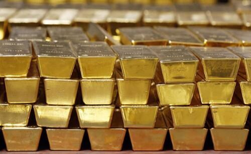 РФ ожидает кризиса и продолжает активное наращивание своего золотого запаса