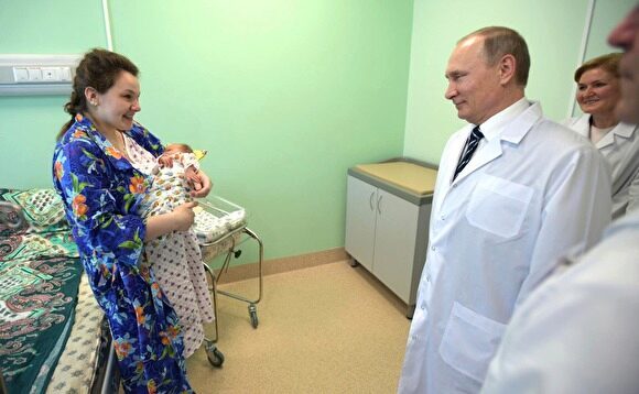 СМИ: После инаугурации Путин выделит 10 трлн рублей на медицину и образование