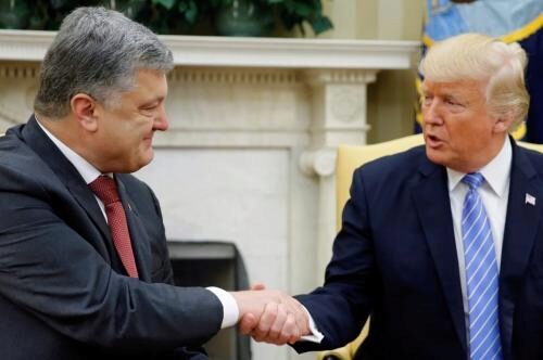 "Откровенная ложь": Киев прокомментировал взятку Порошенко адвокату Трампа