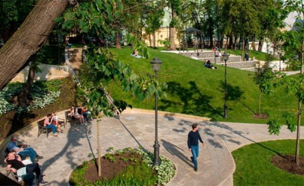 В Москве появятся сквер Мандельштама и площадь Шаляпина