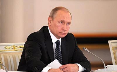 Владимир Путин проехал до Керчи за 16 минут по Крымскому мосту
