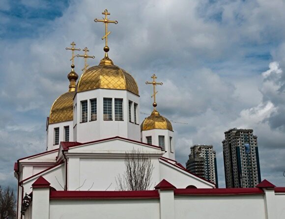 Запрещенное ИГ взяло ответственность за нападение на храм в Грозном