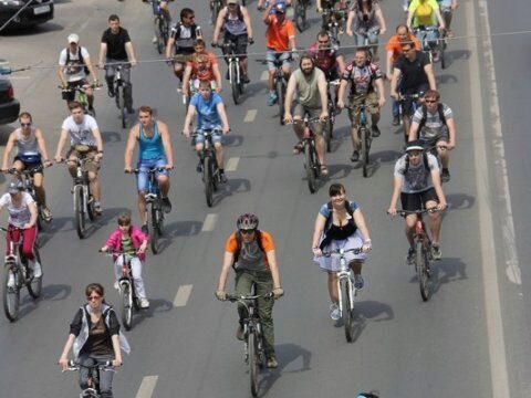 Завтра в центре Саратова ограничат движение автомобилей для проведения велопарада