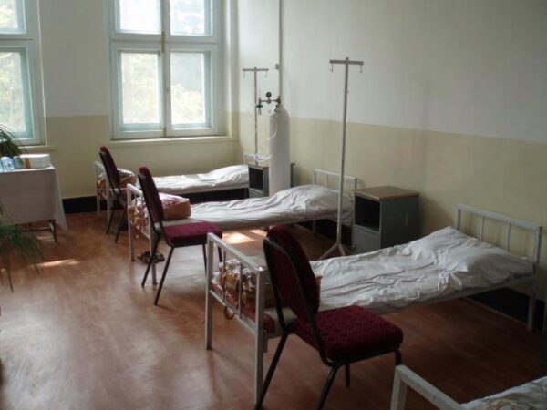 ЧП в детском лагере: на Урале более полсотни детей попали в больницу