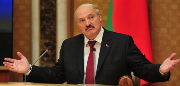 Лукашенко: Беларусь может войти в состав другого государства