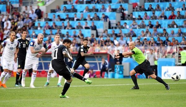 Месси не забил пенальти – Аргентина не выиграла у Исландии