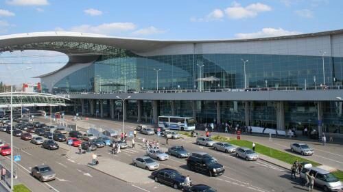 Пассажиры в Шереметьево пожаловались на задержку рейса на 6 часов