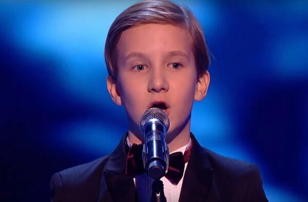 11-летний оперный певец добился славы, правда только на чужбине