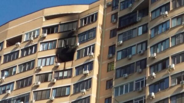 В Ростове на Пацаева выгорела квартира на 20-м этаже: и это еще повезло