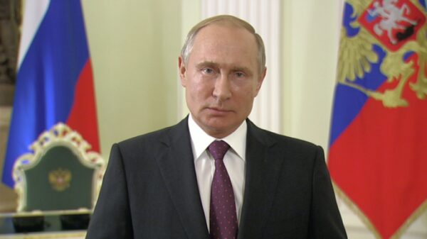 Владимир Путин поздравил металлургов с профессиональным праздником