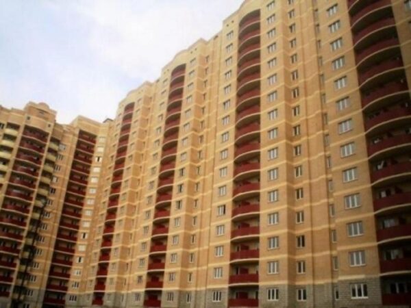 Аналитики предсказали россиянам падение цен на жилье