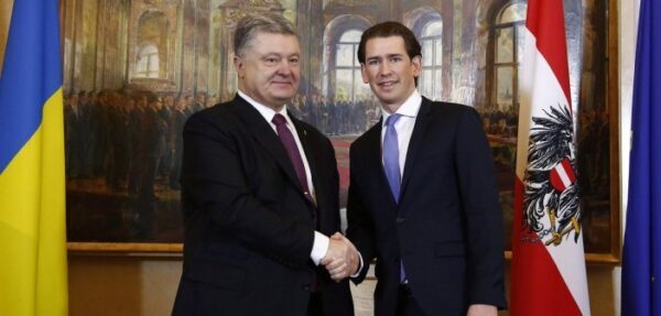 Курц приедет в Киев углублять отношения с Украиной