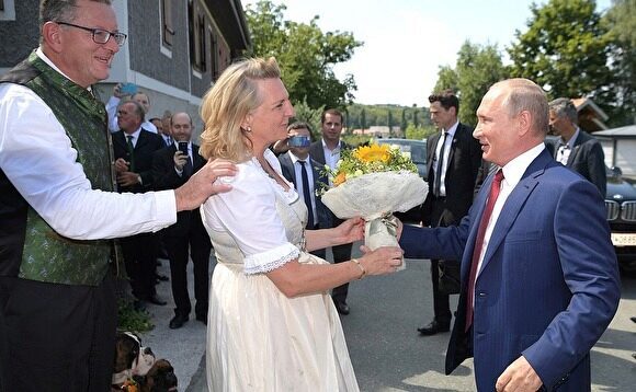 Немецкие СМИ сообщили о возможном визите Путина на свадьбу Шредера