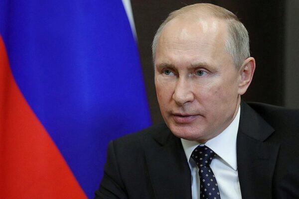 Владимир Путин поручил перевести ЖКХ на эталонные тарифы в 2019 году