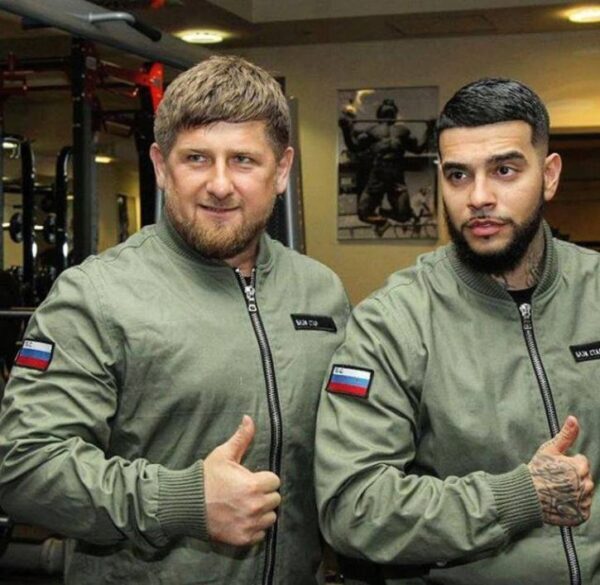 «Давайте жить дружно»: Кадыров снял видео, чтобы уладить конфликт Нурмагомедова и Тимати